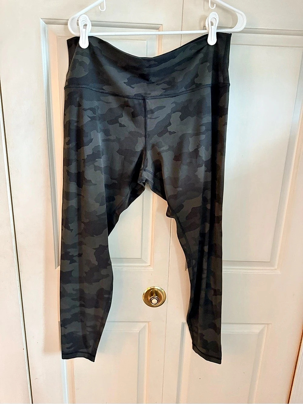 lululemon Women's Camo Leggings Like New